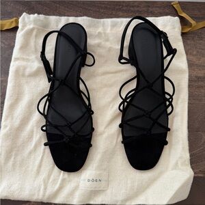 BRAND NEW DÔEN Shoes